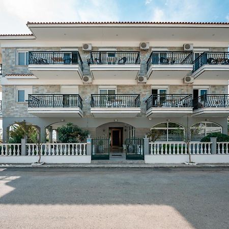 Dionisos Apartments パラリア・ディオニショウ エクステリア 写真