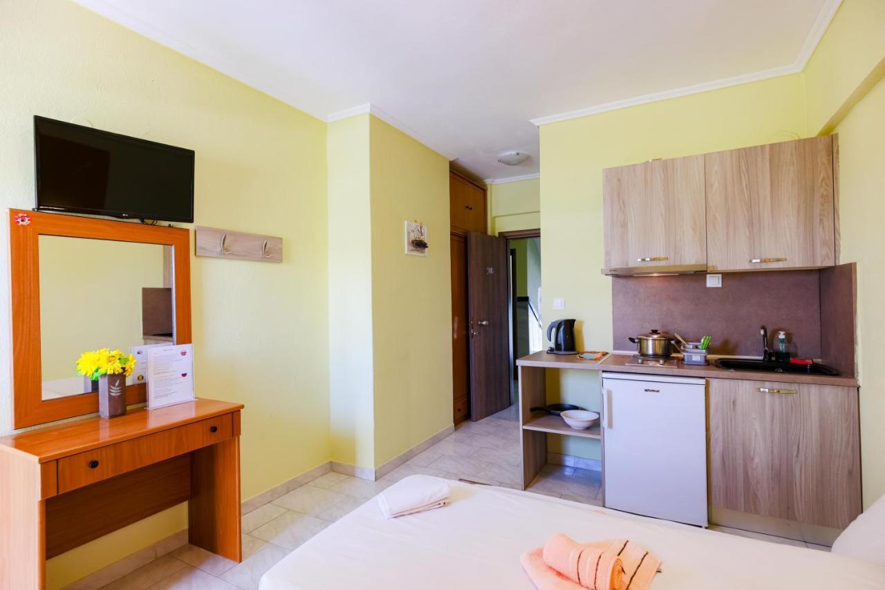 Dionisos Apartments パラリア・ディオニショウ エクステリア 写真