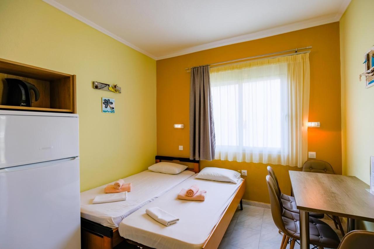Dionisos Apartments パラリア・ディオニショウ エクステリア 写真