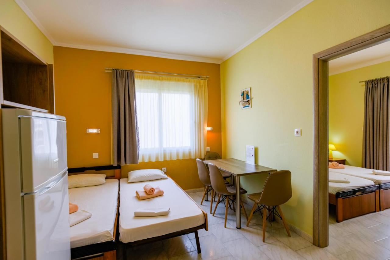 Dionisos Apartments パラリア・ディオニショウ エクステリア 写真